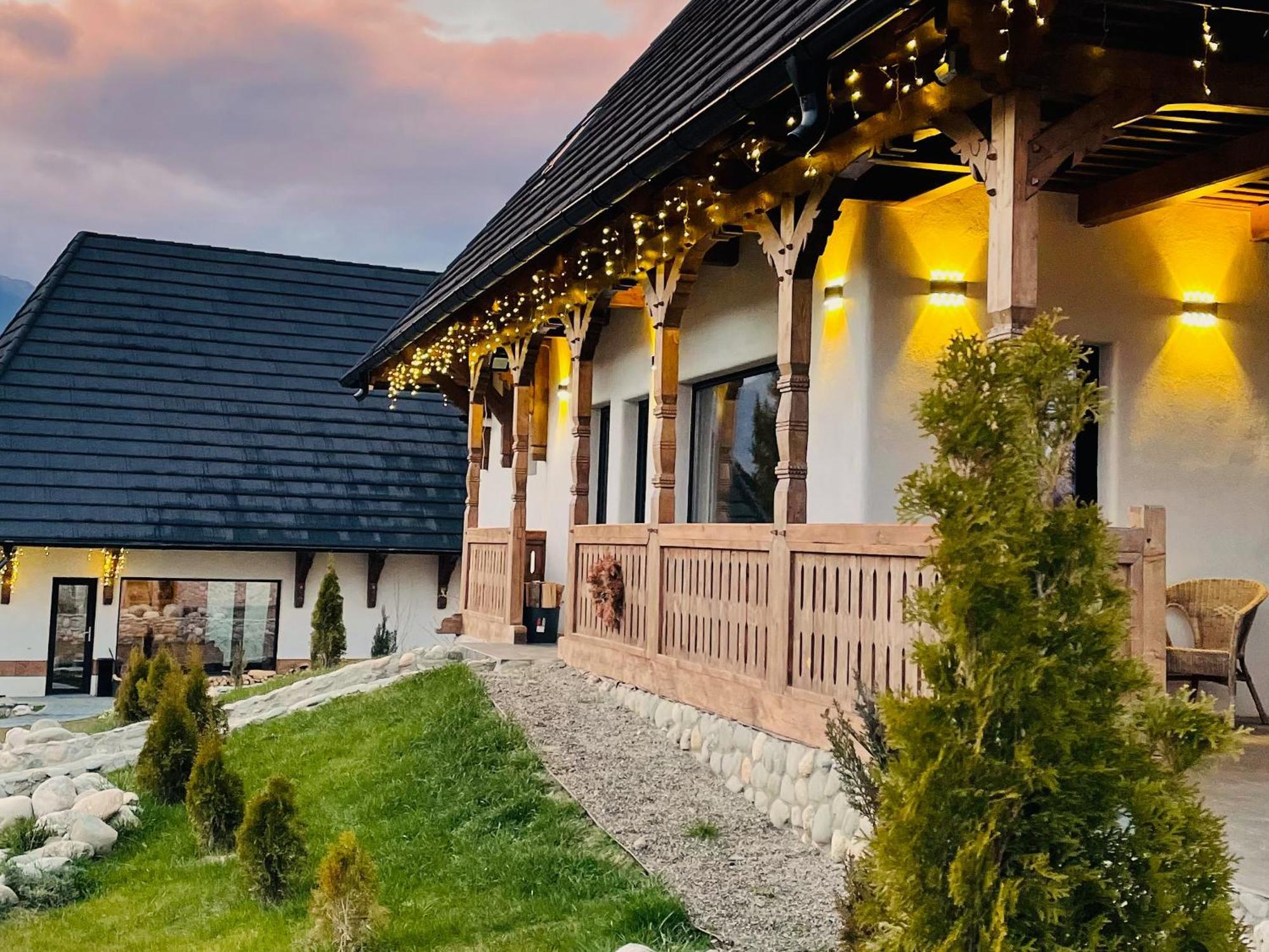 Plai Din Bran Villa Bran  Buitenkant foto