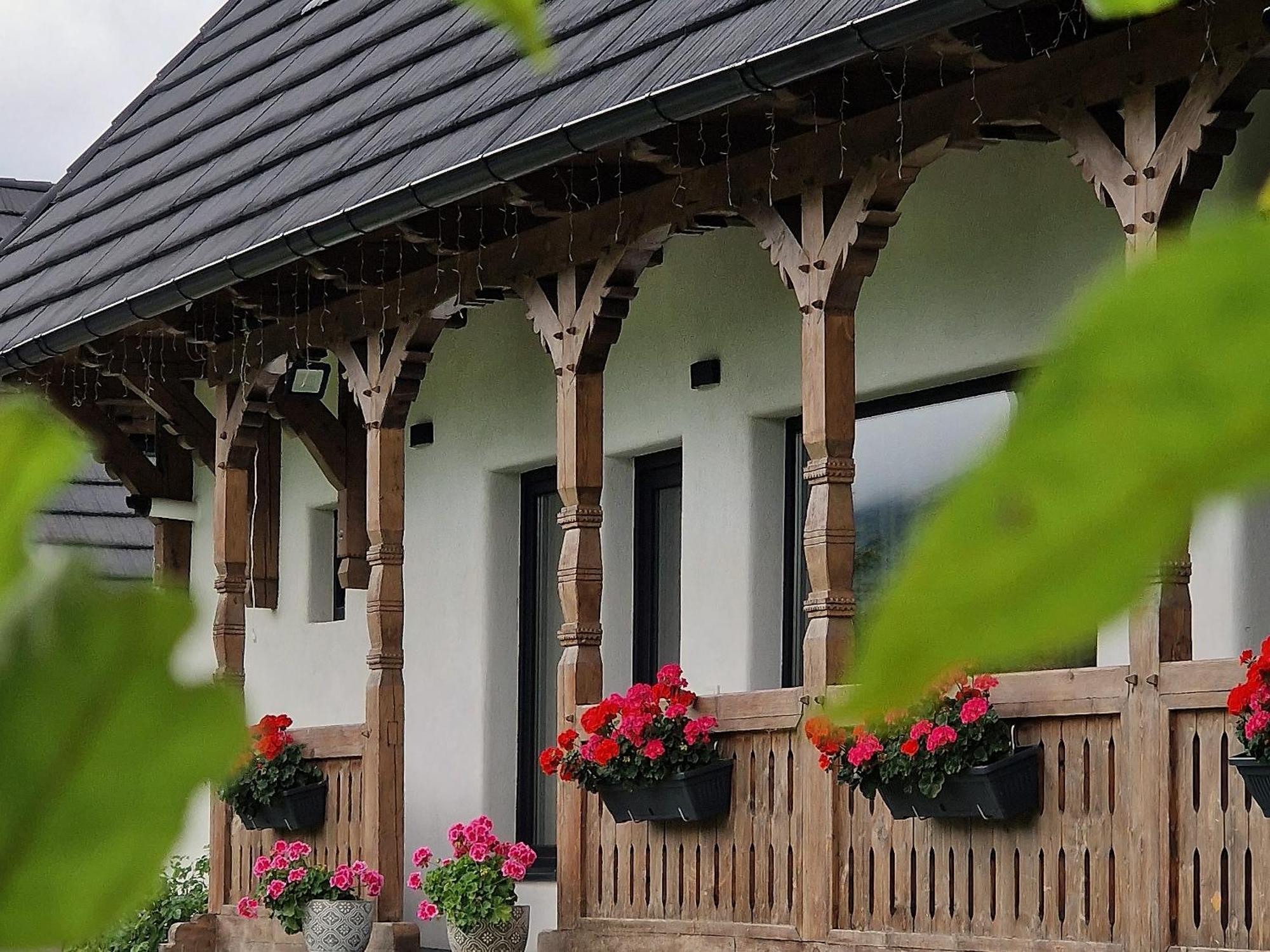 Plai Din Bran Villa Bran  Buitenkant foto