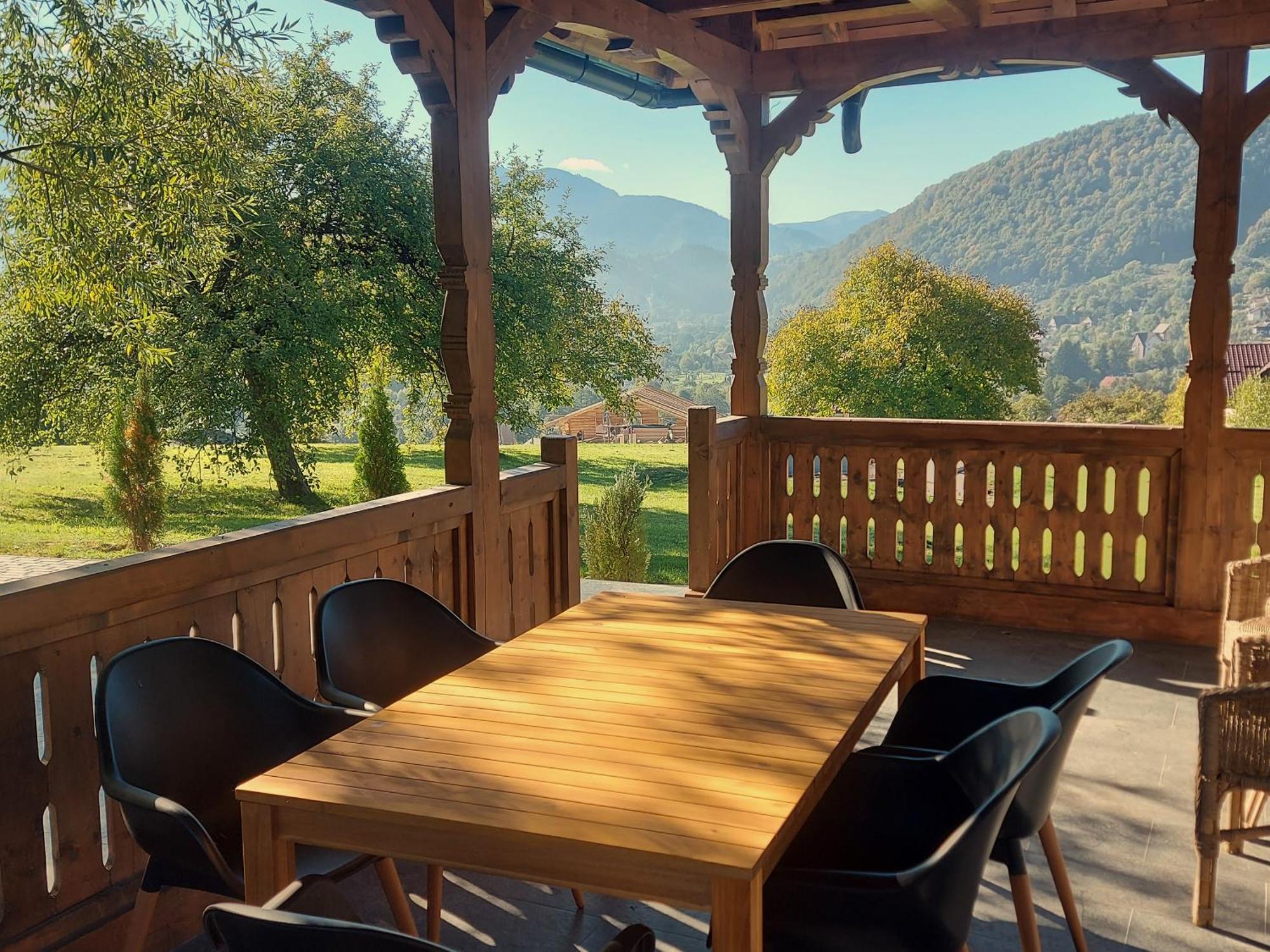 Plai Din Bran Villa Bran  Buitenkant foto